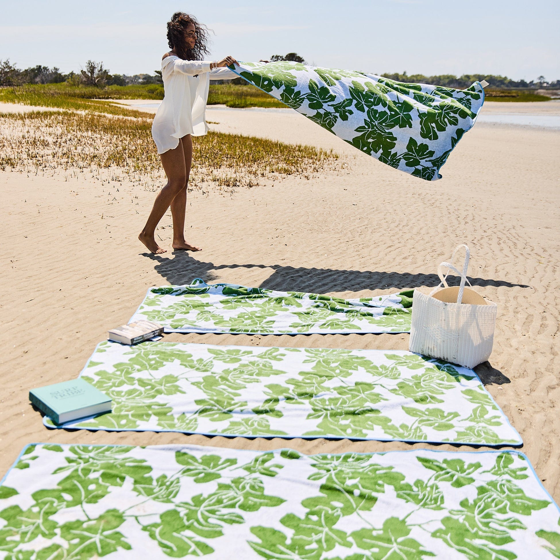 Beach Towel Bundle (4 pieces) - Image 44