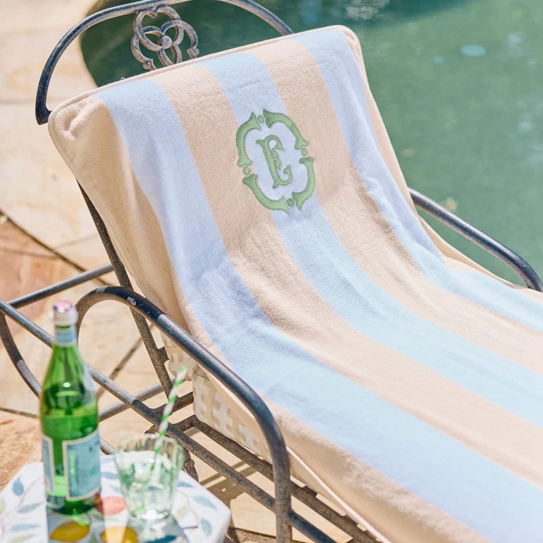 Pool Lounge Cover - Image 63