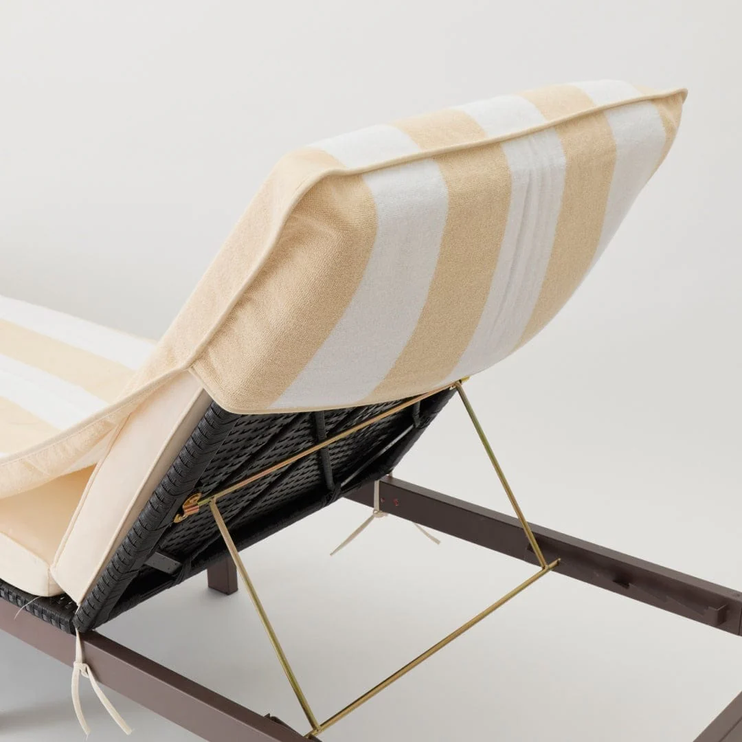 Pool Lounge Cover - Image 66