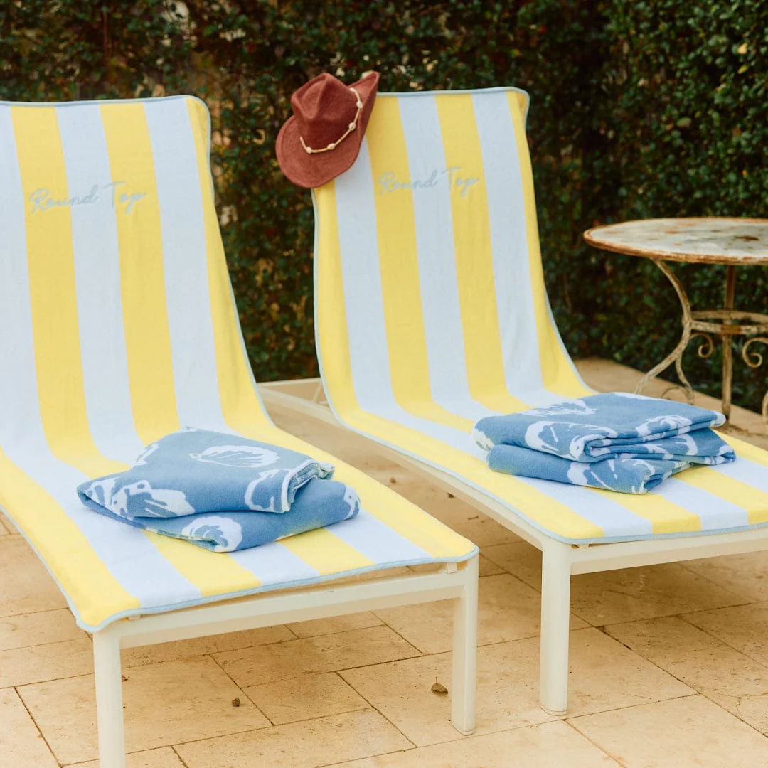 Pool Lounge Cover - Image 77