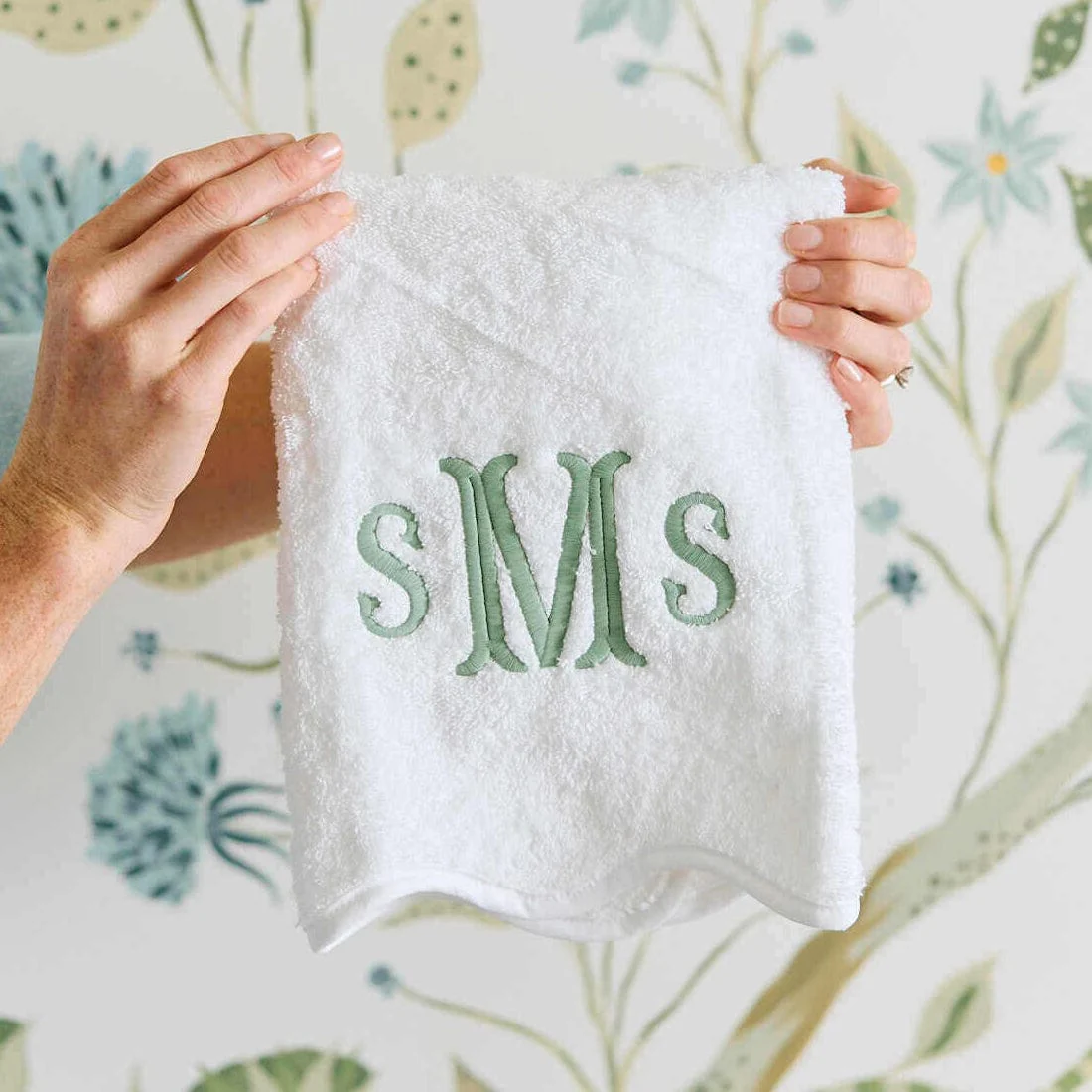 Scallop Bath Towel - Image 16