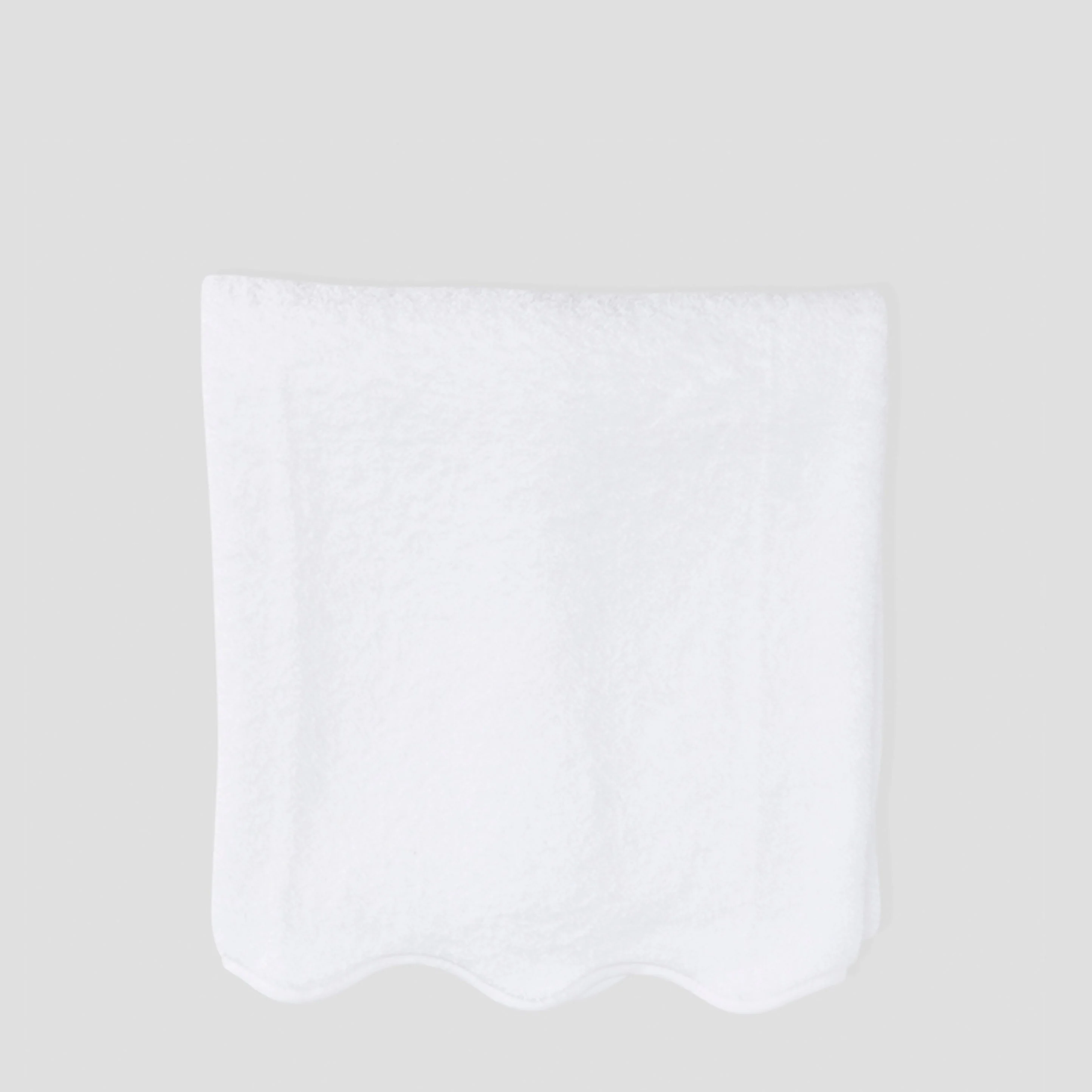 Scallop Bath Towel - Image 25