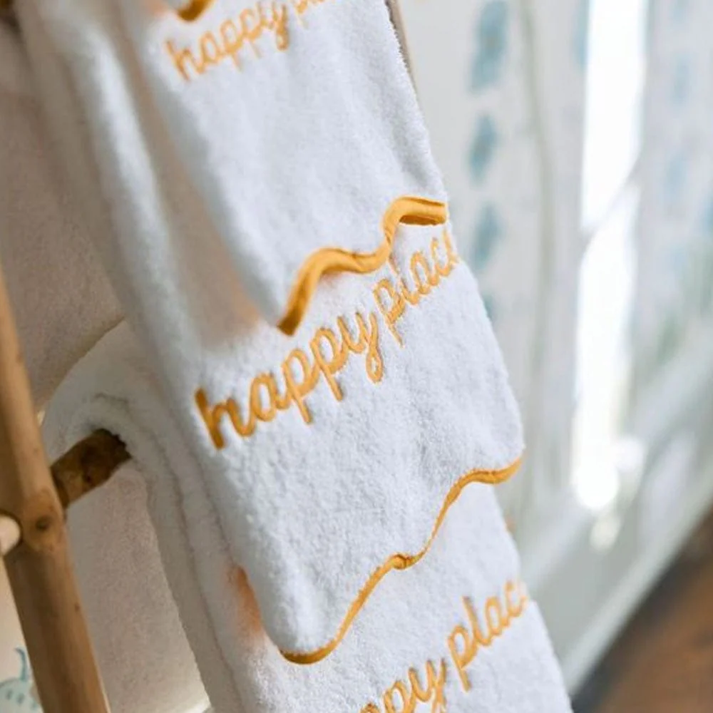Scallop Bath Towel - Image 40