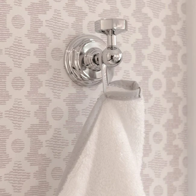 Scallop Bath Towel - Image 6