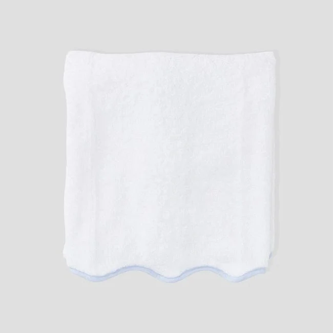 Scallop Bath Towel - Image 9