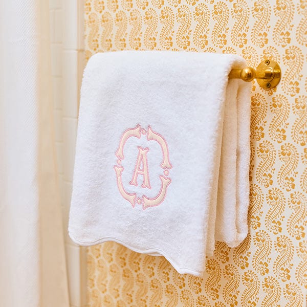 Scallop Bath Towel - Image 15